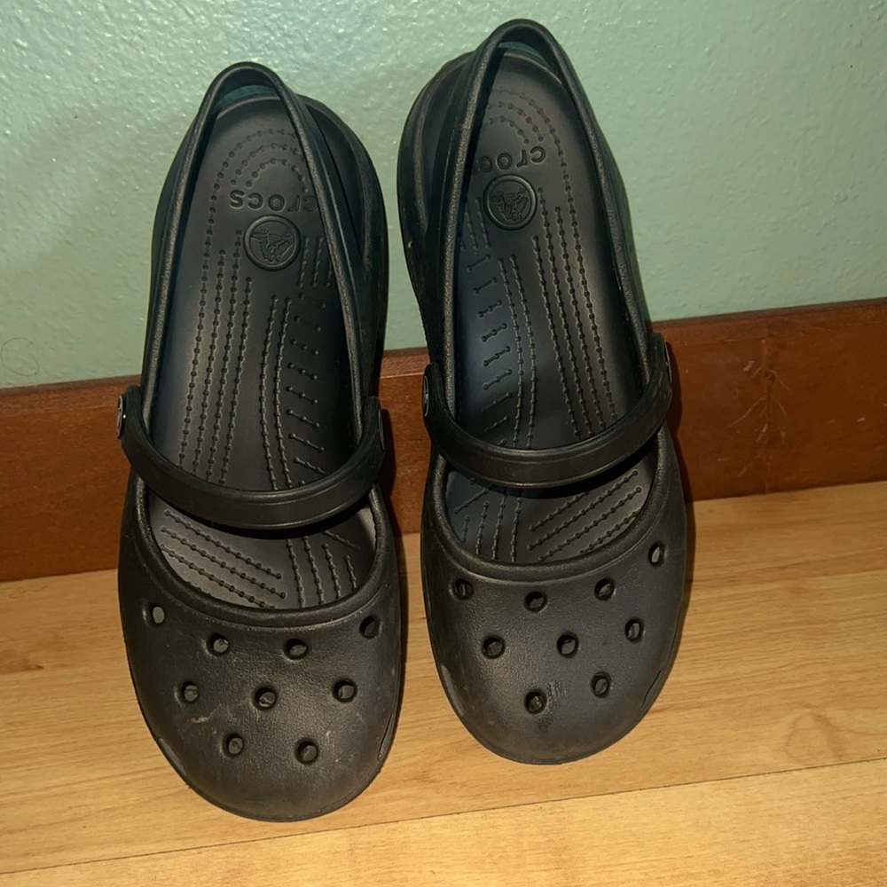 Crocs karin clog mary jane slip on